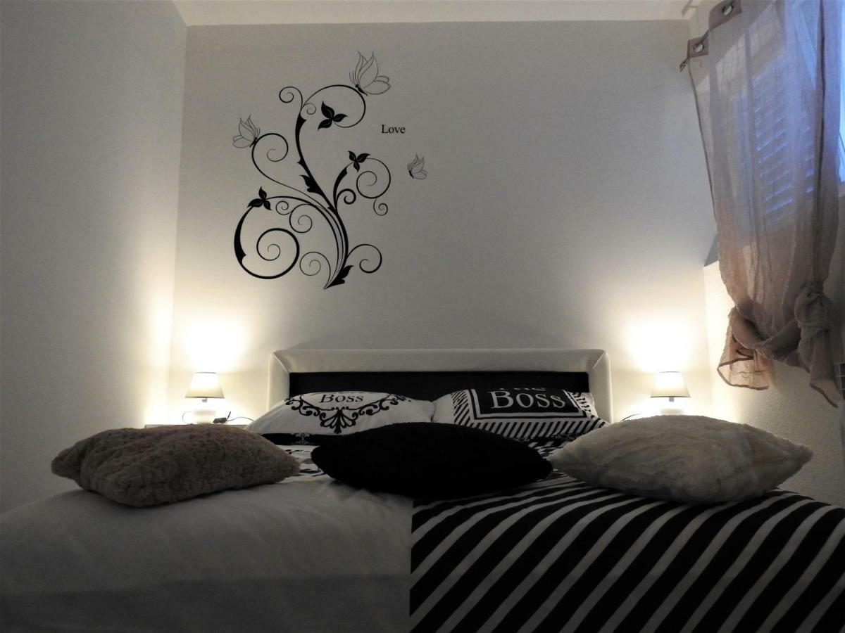 וואראז'דין Sweet Dreams Apartment מראה חיצוני תמונה